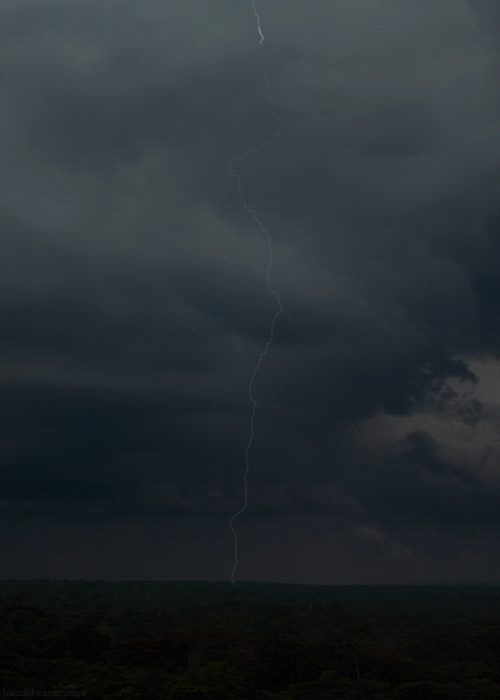 thunder storm lighting bolt animated gif