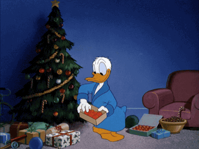 Donald Duck Decorating Christmas Tree